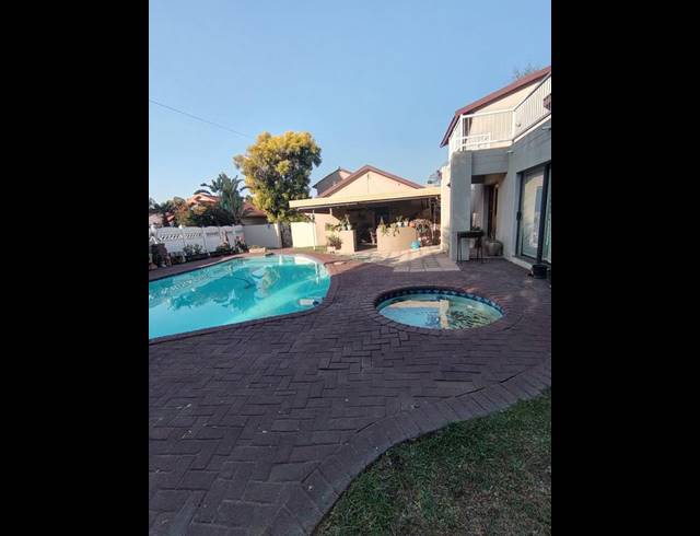 4 BEDROOM HOUSE FOR SALE IN VAALPARK
